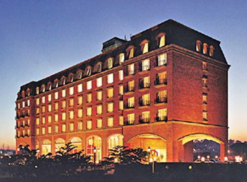 Royal Orchid Central Bangalore, Mg Road Exterior foto
